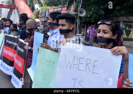 Dhaka, Bangladesh. 07Th sep 2017. Dhaka, Bangladesh - septembre 07, 2017 : manifestation devant les gens du Bangladesh dhaka's National press club le jeudi pour protester contre le traitement des musulmans Rohingya au Myanmar. crédit : sk Hasan Ali/Alamy live news Banque D'Images