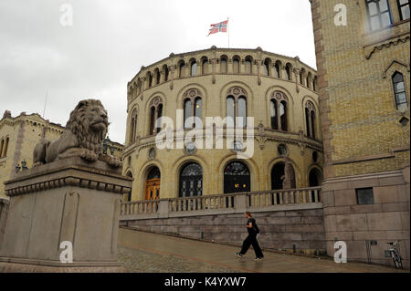 Oslo, Norvège. Août 29, 2017. vue du Storting, le parlement norvégien à Oslo, Norvège, le 29 août 2017. tête norvégiens aux urnes pour élire un nouveau gouvernement le 11 septembre 2017. photo : Sigrid harms/dpa/Alamy live news Banque D'Images