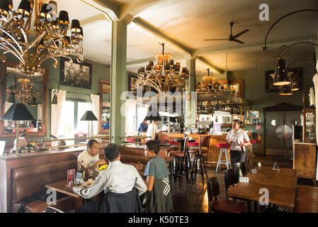 Café de la gare à l'ancienne gare ferroviaire, Antananarivo, Madagascar Banque D'Images