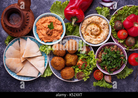 Sélection de pays du Moyen Orient ou de plats arabes. Banque D'Images