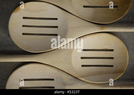 Close up de spatules disposées côte à côte sur la table Banque D'Images