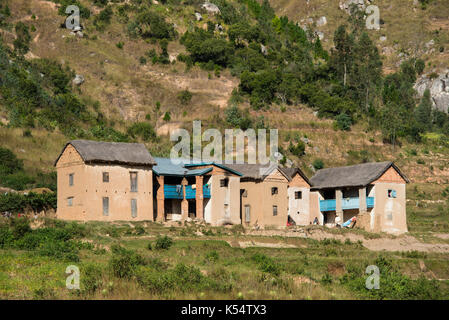 Maisons Merina traditionnelle, Highlands près d'Antsirabe, Madagascar Banque D'Images