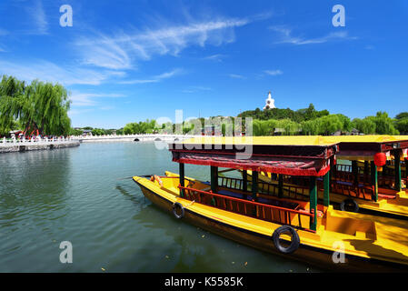 Le Parc Beihai décor en été, à Beijing, Chine. Banque D'Images