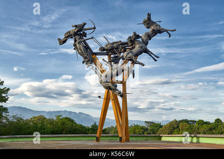 Sculpture de la Gaitana de Neiva, femme autochtone qui mène le combat et gagne contre les conquistadors espagnols, la Colombie, l'Amérique du Sud Banque D'Images