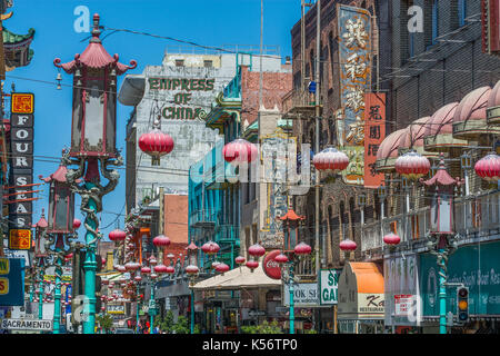 Dans les rues de China Town, San Francisco, CA Banque D'Images