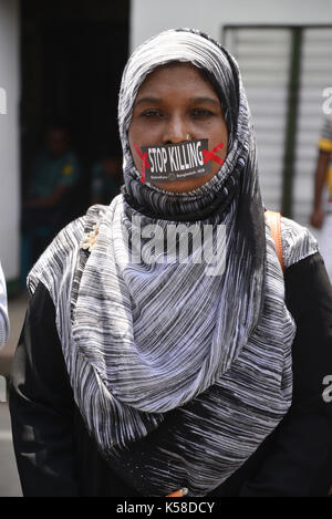 Dhaka, Bangladesh. 05Th Sep 2017. Peuples autochtones du Bangladesh de protestation contre la violence sur la population Rohingya du Myanmar en face de National Press Club à Dhaka, Bangladesh. Le 08 septembre, 2017 Crédit : Mamunur Rashid/Alamy Live News Banque D'Images