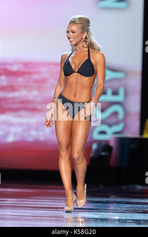 Atlantic City, NJ, USA. Sep 8, 2017. 08 septembre 2017 - Atlantic City, NJ- Mlle new jersey kaitlyn schoeffel. Miss America pageant 2018 Jour 3 préliminaires au boardwalk hall. Crédit photo : mjt/admedia : crédit mjt/admedia/zuma/Alamy fil live news Banque D'Images