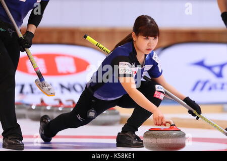 Hokkaido, Japon. Sep 9, 2017. yurika yoshida (ls) curling : play-off de décider la représentante des femmes du Japon pour les jeux olympiques d'hiver de pyeongchang 2018, deuxième manche macth entre ls kitami 5-7 chubu electric power au curling tokoro à Hokkaido, Japon . Crédit : naoki nishimura/aflo sport/Alamy live news Banque D'Images