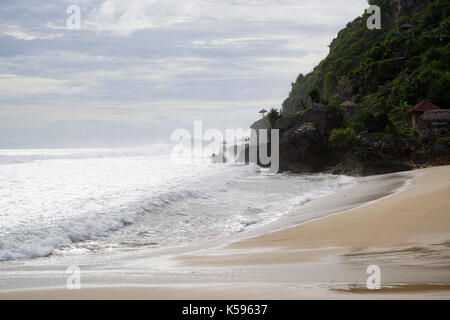 Plage de extrême timang gunungkidul passage à proximité de l'île de watu panjang à Yogyakarta, Indonésie. Banque D'Images