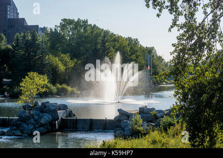 Fontaine, Princes Island Park, Calgary, Alberta, Canada Banque D'Images