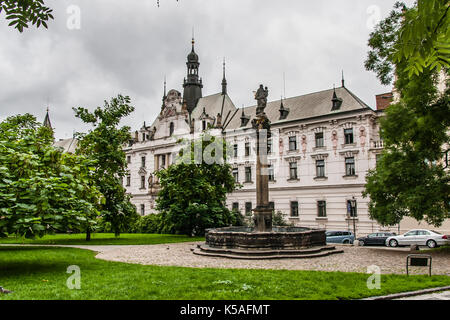 La nouvelle mairie et le monument Jan Želivský, Prague Banque D'Images