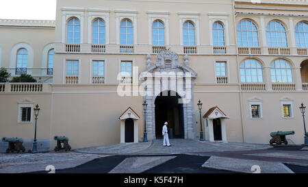 Monaco-ville, Monaco - Octobre 4, 2016 : vue sur le palais du prince de Monaco, Côte d'azur dans le sud de la france Banque D'Images