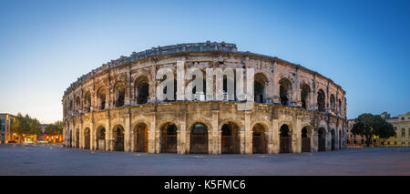 Nîmes amphithéâtre - France Banque D'Images