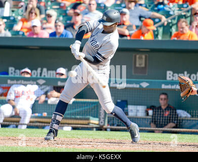 Baltimore, Maryland, États-Unis. 7 septembre 2017. New York Yankees shortstop Didi Gregorius (18) double dans le sixième repas contre les Orioles de Baltimore à Oriole Park à Camden Yards à Baltimore, MD le jeudi 7 septembre 2017. Crédit: Ron Sachs/CNP/MediaPunch (RESTRICTION: Pas de journaux ou journaux New York ou New Jersey dans un rayon de 120 milles de New York City) crédit: MediaPunch Inc/Alay Live News Banque D'Images