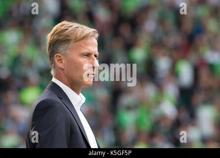 Wolfsburg, Allemagne. Sep 9, 2017. wolfsburg manager andries jonker en avant de la Bundesliga match de foot entre vfl wolfsburg et Hanovre 96 dans l'arène de Volkswagen à Wolfsburg, Allemagne, 9 septembre 2017. (Conditions d'embargo - attention : en raison de la lignes directrices d'accréditation, le LDF n'autorise la publication et l'utilisation de jusqu'à 15 photos par correspondance sur internet et dans les médias en ligne pendant le match.) photo : silas stein/dpa/Alamy live news Banque D'Images