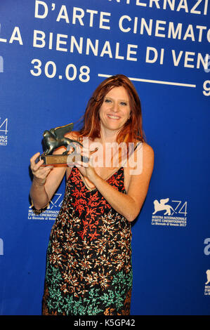 Venise, Italie. 9 septembre, 2017. 74e festival du film de Venise 2017 photocall photo gagnants susanna nicchiarelli : indépendant Crédit photo agency srl/Alamy live news Banque D'Images