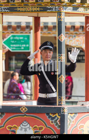 Agent de la circulation à Thimphu, Bhoutan de l'ouest. Banque D'Images