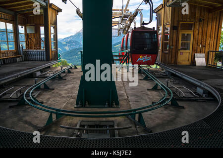 FIEBERBRUNN, AUTRICHE - 19 JUILLET 2017. Gare centrale de la montagne de Fieberbrunn pour Saalbach Hinterglemm Leogang Fieberbrunn. Banque D'Images