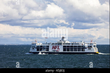 Le MV Holiday Island de la Northumberland Ferries Limited est vu traverser le détroit de Northumberland entre la Nouvelle-Écosse et l'île. Banque D'Images