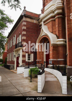 Syracuse, New York, USA. Le 9 septembre 2017. plymouth Congregational Church, un lieu de culte chrétien sur l'onondaga street dans le centre-ville de Syracuse Banque D'Images