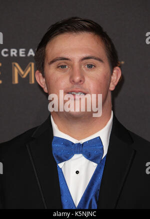 Los ANGELES, CA - SEPTEMBRE 09: Sean McElwee au Creative Arts Emmy Awards 2017 au Microsoft Theatre le 9 septembre 2017 à Los Angeles, Californie. Crédit: Faye Sadou/Mediapunch Banque D'Images
