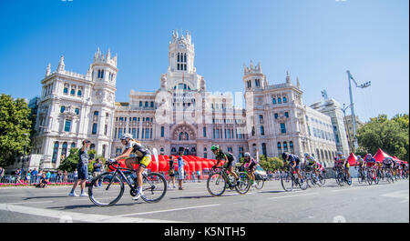 Madrid, Espagne. Sep 10, 2017. Un cycliste du peloton des manèges pendant la course cycliste femmes 'Madrid Challenge" le 10 septembre 2017 à Madrid, Espagne. Crédit : David Gato/Alamy Live News Banque D'Images