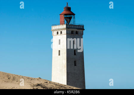 Phare dans les dunes de sable de Rubjerg Knude au Danemark Banque D'Images