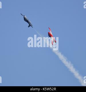 BAC Strikemaster MK82 et BAC Jet Provost T5 battant ensemble au Festival de l'Air 2017 Bournemouth Banque D'Images