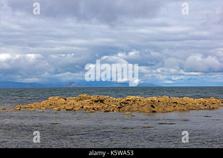 Voir à partir de la plage d'Ayr à vers Isle of Arran Banque D'Images