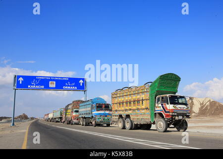 L'autoroute côtière Makran, Baluchistan, Pakistan Banque D'Images