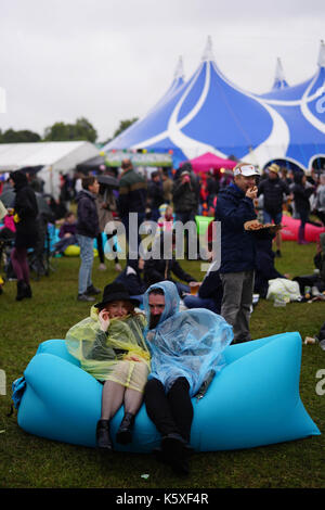 Londres, Royaume-Uni. 10 septembre, 2017. festivaliers sur un canapé au festival 2017 onblackheath. photo date : dimanche, 10 septembre, 2017. crédit photo doit se lire : Roger garfield/Alamy live news Banque D'Images