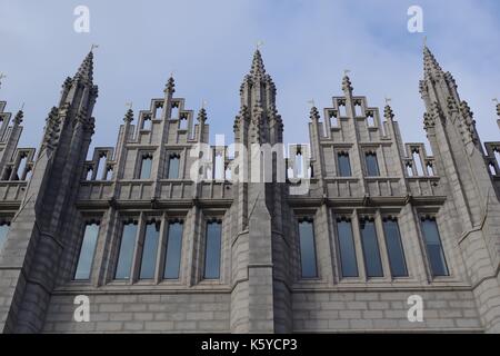 Collège Marischal, Aberdeen, au Nord Est de l'Écosse. De l'architecture néo-gothique et le deuxième plus grand édifice en granit dans le monde. L'Écosse, au Royaume-Uni. Banque D'Images