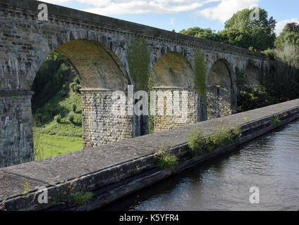 Aqueduc de Chirk avec viaduc en arrière-plan dans le nord du pays de galles royaume-uni Banque D'Images