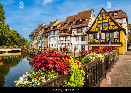 Vieille ville de Colmar, Alsace, France sur une journée ensoleillée Banque D'Images