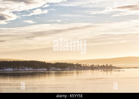 Vue sur oslofjord par une froide journée d'hiver Banque D'Images