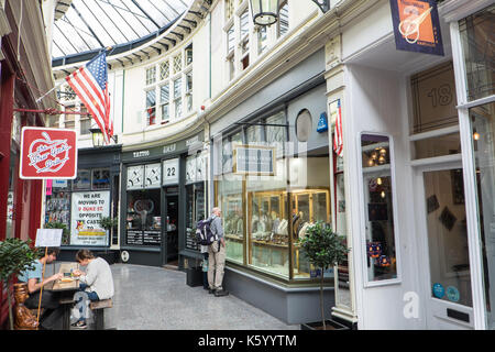 High Street Arcade, Cardiff, Cardiff, Pays de Galles,capital,ville,Gallois,centre,France,UK,europe,europe,,gallois,cosmopolite, métro Banque D'Images
