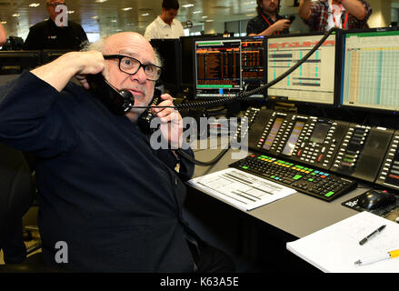 Danny devito au 13ème bgc de la journée caritative annuelle de Canary Wharf à Londres, en commémoration de l'employés et 61 658 employés eurobroker de bgc, perdues dans le world trade center le 11 septembre. les attaques de la presse photo. photo date : lundi 11 septembre, 2017. crédit photo doit se lire : Ian west/pa wire. Banque D'Images