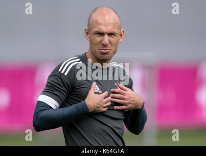 Munich, Allemagne. Sep 11, 2017 Arjen Robben. lors de la dernière session de formation du Bayern Munich à Munich, Allemagne, le 11 septembre 2017. Bayern Munich jouera contre le RSC Anderlecht en ligue des champions phase de groupes le 12 septembre 2017. photo : Sven hoppe/dpa/Alamy live news Banque D'Images