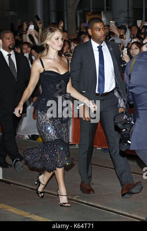 Toronto, Canada. Sep 10, 2017. Jennifer lawrence participant à la "mère !' premiere au cours de la 42e festival international du film de Toronto au Princess of Wales Theatre le 10 septembre 2017 à Toronto, Canada | verwendung weltweit credit : dpa/Alamy live news Banque D'Images