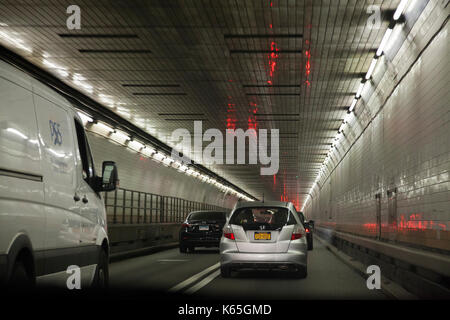 Holland Tunnel trafic dans New York - Etats-Unis Banque D'Images