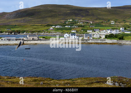 Jetée à Dooega Village sur l'île d'Achill, Comté de Mayo, République d'Irlande Banque D'Images