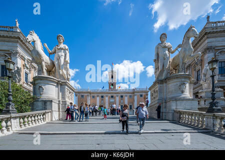 La colline du Capitole cordonata menant de la via del teatro di Marcello à la piazza del Campidoglio, Rome, Latium, Italie, Europe. Banque D'Images