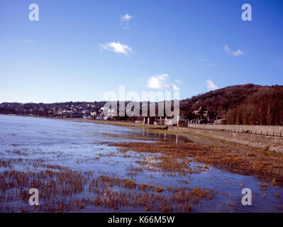 Sur Grange-Over-Sands les rives de l'estuaire de la rivière Kent Morecambe Bay Cumbria England Banque D'Images