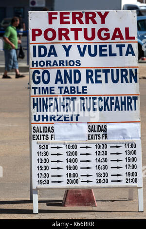 Portugal calendrier ferry à Ayamonte pour les franchissements de la rivière Guadiana, Rio Guadiana, Andalousie, Espagne Banque D'Images