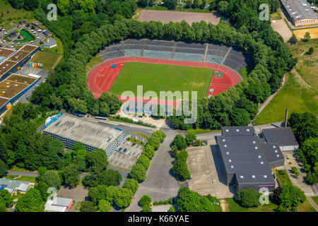 Westfalenbad, près d'Ischelandstadion, Sportpark Ischeland, Hagen, région de la Ruhr, Rhénanie-du-Nord-Westphalie, Allemagne, Europe, Hagen, Hagen-Mitte, vue aérienne, Banque D'Images