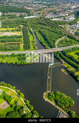 Vallée de la Ruhr, lac Hengstey: Volme - embouchure dans la région au nouveau pont de la Volme surgissent, Hagen, région de la Ruhr, Rhénanie-du-Nord-Westphalie, Allemagne, Europe, Hagen, a Banque D'Images