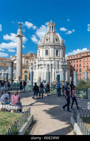 Colonne de Trajan à Piazza Venezia, Rome, Latium, Italie, Europe. Banque D'Images