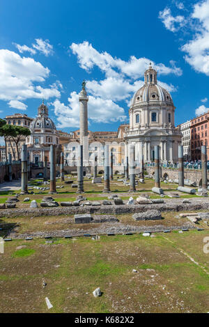 Colonne de Trajan à Piazza Venezia, Rome, Latium, Italie, Europe. Banque D'Images