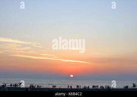 Sur la mer, plage de Clifton Karachi. Banque D'Images