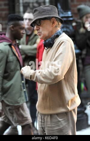 New York, NY, USA. 11Th sep 2017. Woody Allen dehors et environ pour la célébrité candids - mon, New York, NY Le 11 septembre, 2017. crédit : kristin callahan/everett collection/Alamy live news Banque D'Images